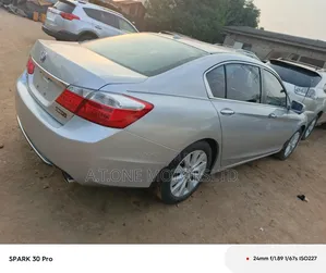 Honda Accord EX 4dr Sedan FWD (2.4L 4cyl 2A) 2013 Silver