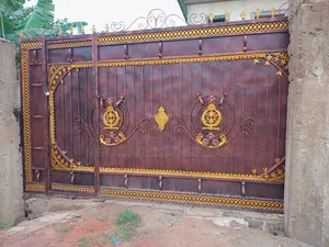 Roling Gate
