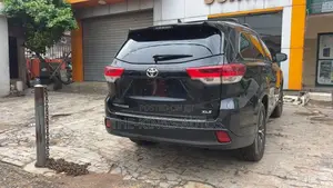Toyota Highlander XLE V6 4x4 (3.5L 6cyl 6A) 2016 Gray