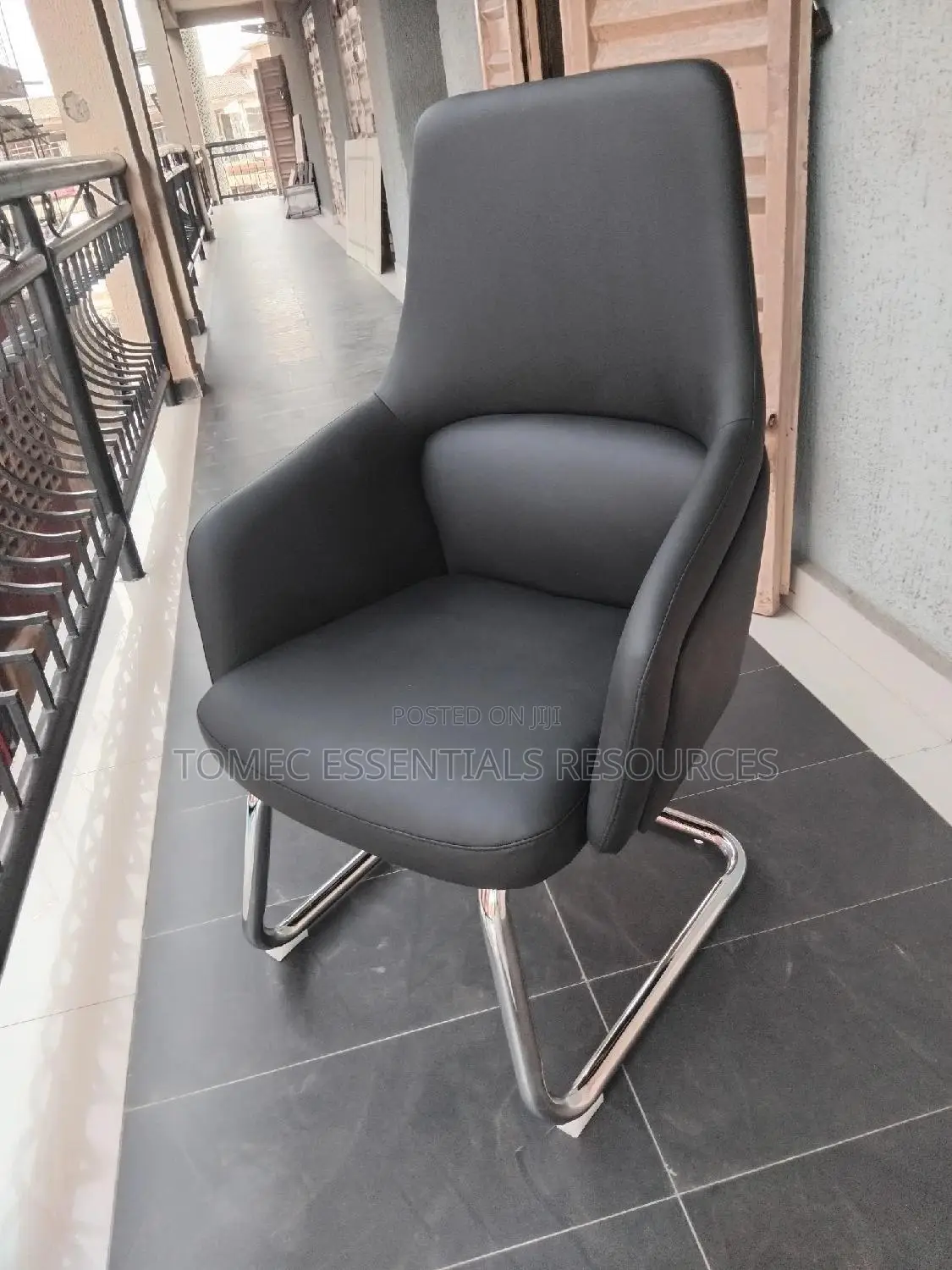 Imported Executive Visitors Chair