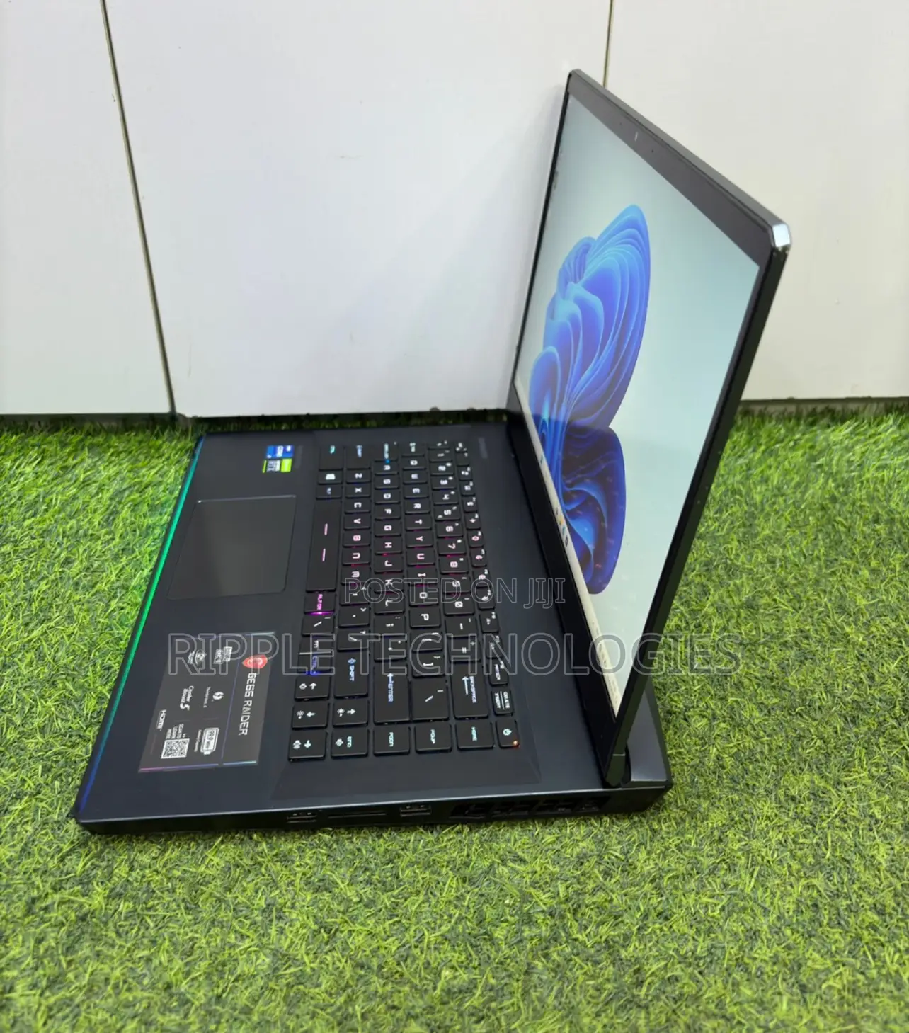 Laptop MSI GE66 Raider 16GB Intel Core i7 SSD 1T