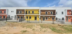 4bdrm Duplex in Estate, Gwarinpa for sale