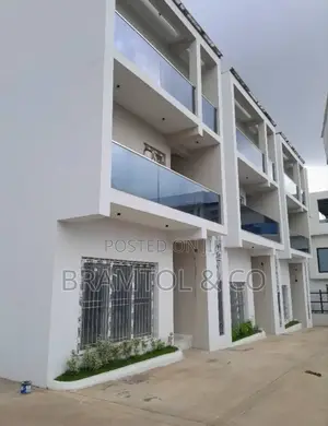 4bdrm Townhouse / Terrace in Mabushi for rent