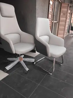 Super Quality Imported Swivel Chair And Matching Guest Chair