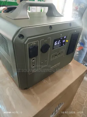 2400w Mastek Solar Generator