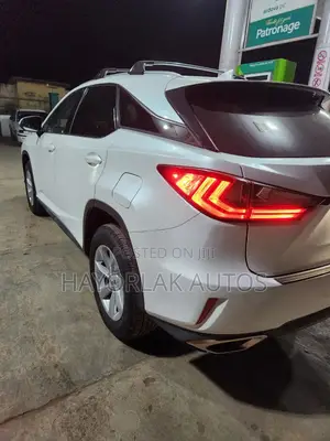 Lexus RX 350 AWD 2017 White