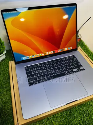Laptop Apple MacBook Pro 2019 64GB Intel Core i9 SSD 1T
