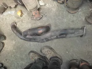Back Engine Catalyst for Toyota Sienna 2000-2002 Model