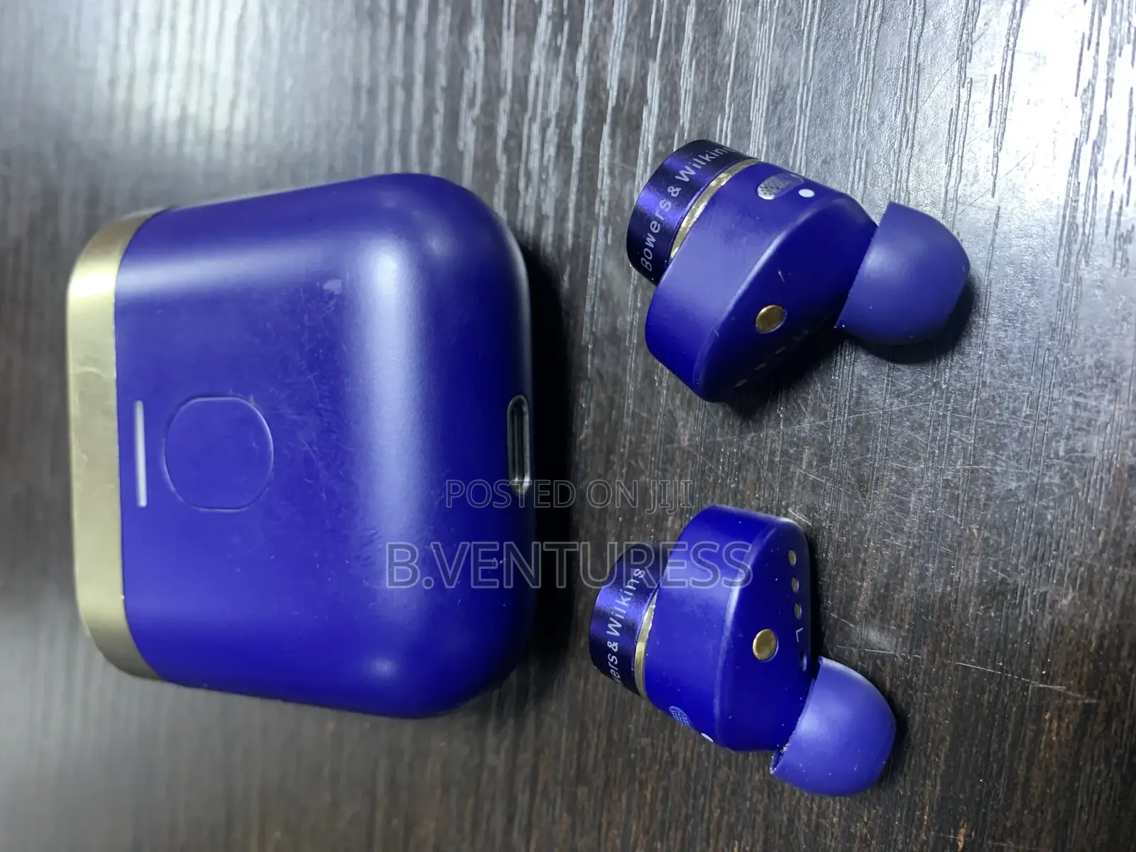 Bowers Wilkins Pi7 S2 True Wireless Earbuds.