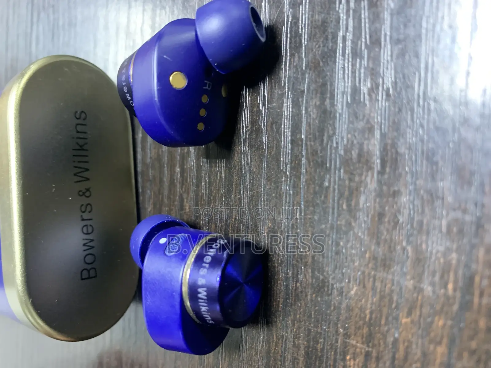 Bowers Wilkins Pi7 S2 True Wireless Earbuds.