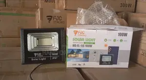 100w FJC Solar Flood Light Comes With Single Panel