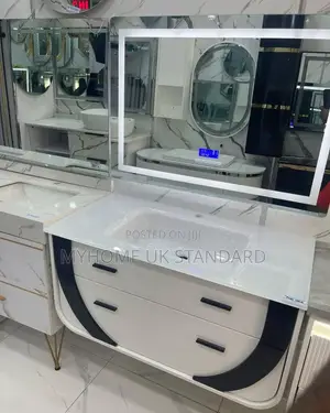 Top Quality Vanity Cabinet With Sensor Mirror