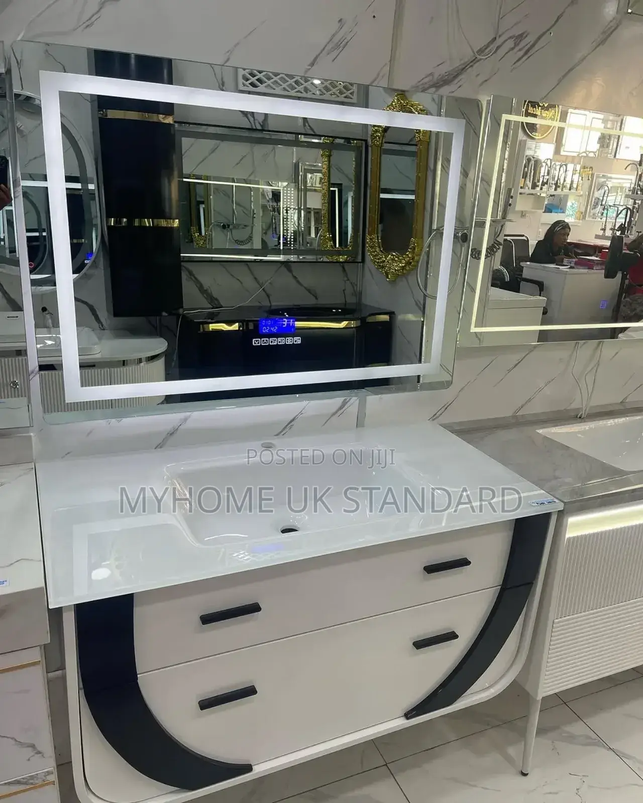 Top Quality Vanity Cabinet With Sensor Mirror