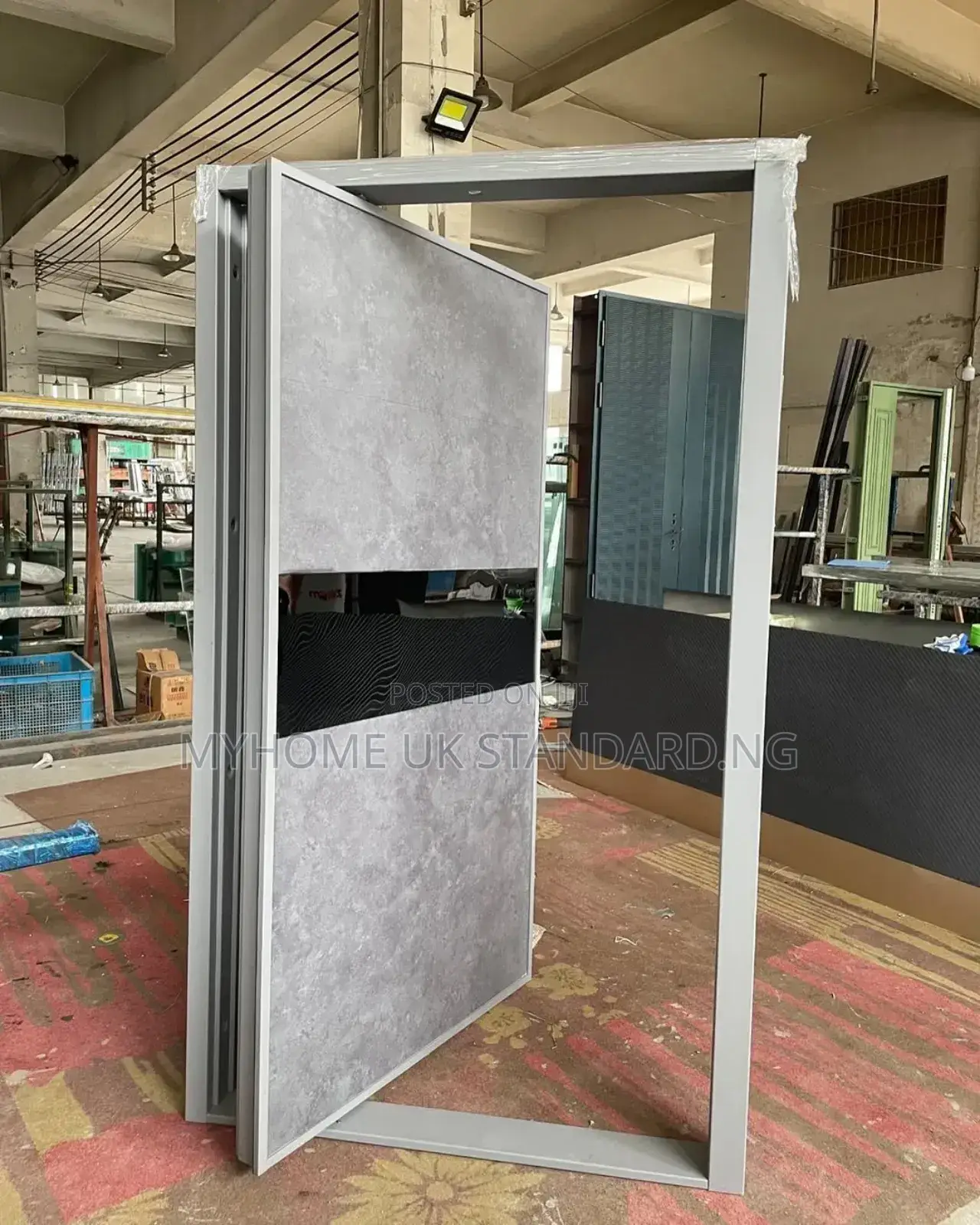 Pivot Luxury Door With 4ft X 7ft