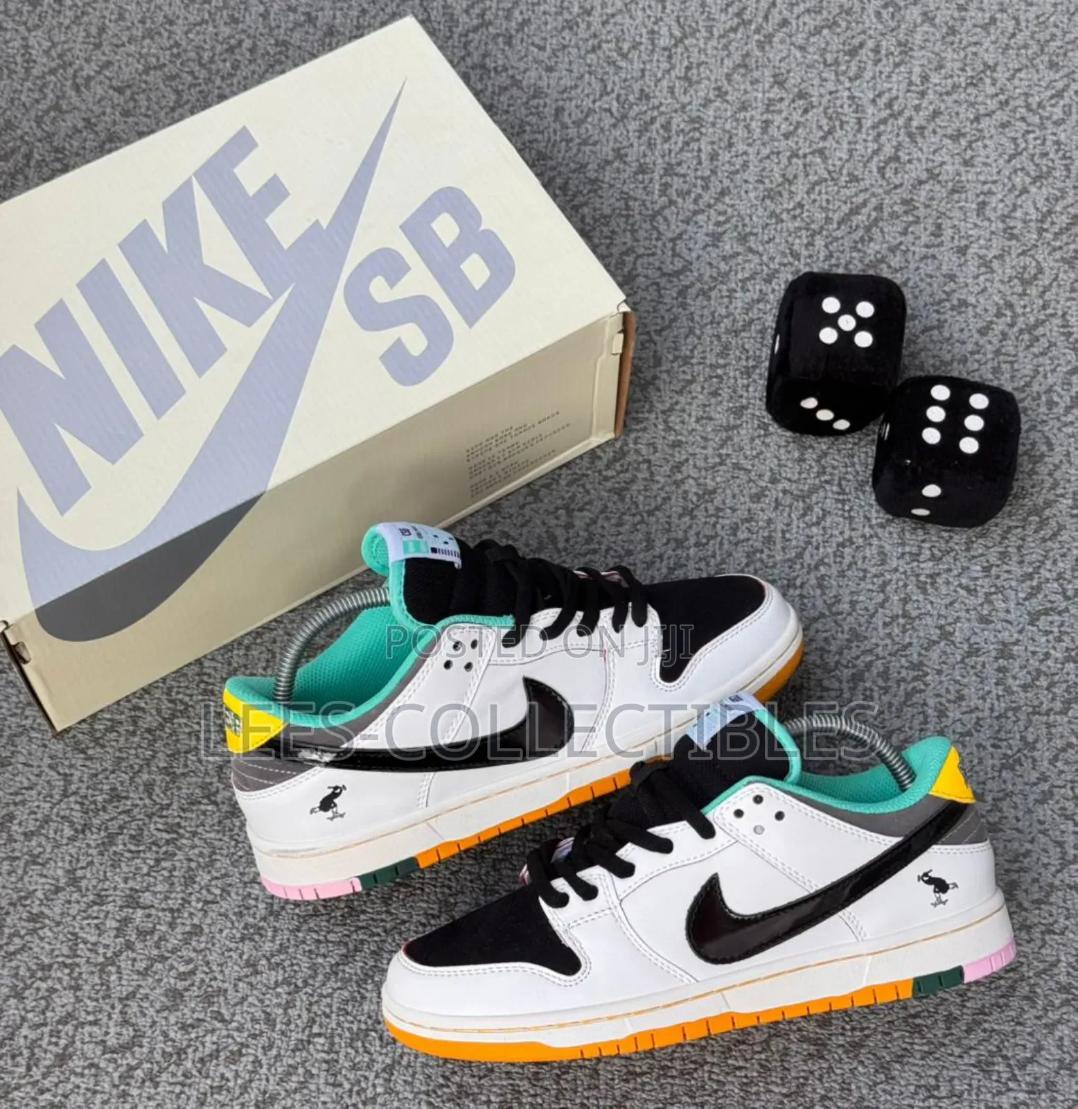 Nike Sb Dunk Low X Csef Sneakers