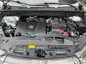 Toyota Highlander Limited Platinum 4x4 V6 (3.5L 6cyl 8A) 2018 Silver