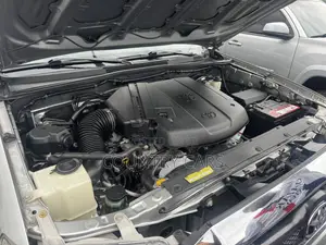 Toyota Tacoma TRD PRO V6 4dr Double Cab 4WD 5.0 ft. SB (4.0L 6cyl 6M)