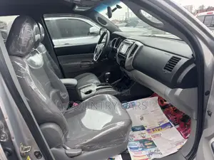 Toyota Tacoma TRD PRO V6 4dr Double Cab 4WD 5.0 ft. SB (4.0L 6cyl 6M)
