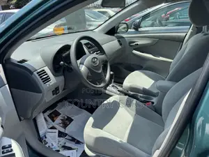 Toyota Corolla LE 4dr Sedan (1.8L 4cyl 4A) 2010 Green