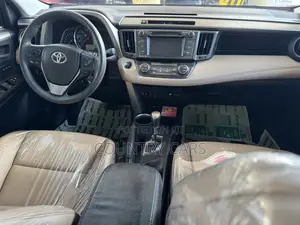 Toyota RAV4 Limited 4dr SUV AWD (2.5L 4cyl 6A) 2015 Red