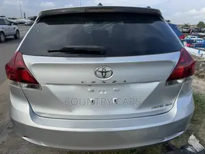 Toyota Venza Limited 4dr Wagon AWD (3.5L 6cyl 6A) 2014 Silver