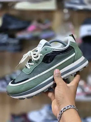 New Design Unisex Sneakers