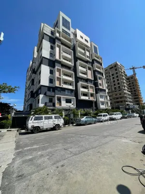 4bdrm Penthouse in Victoria Island for sale