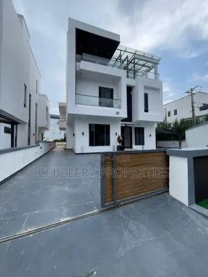 6bdrm Duplex in Lekki for sale