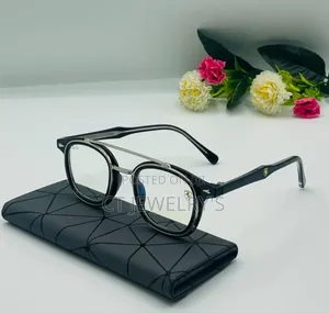 Photo - Ray Ban Frame For The Fashionable