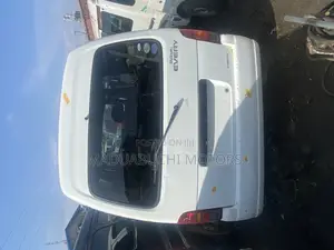Suzuki Every 2005 White