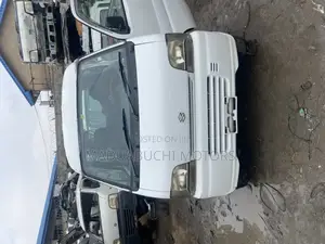 Suzuki Every 2005 White