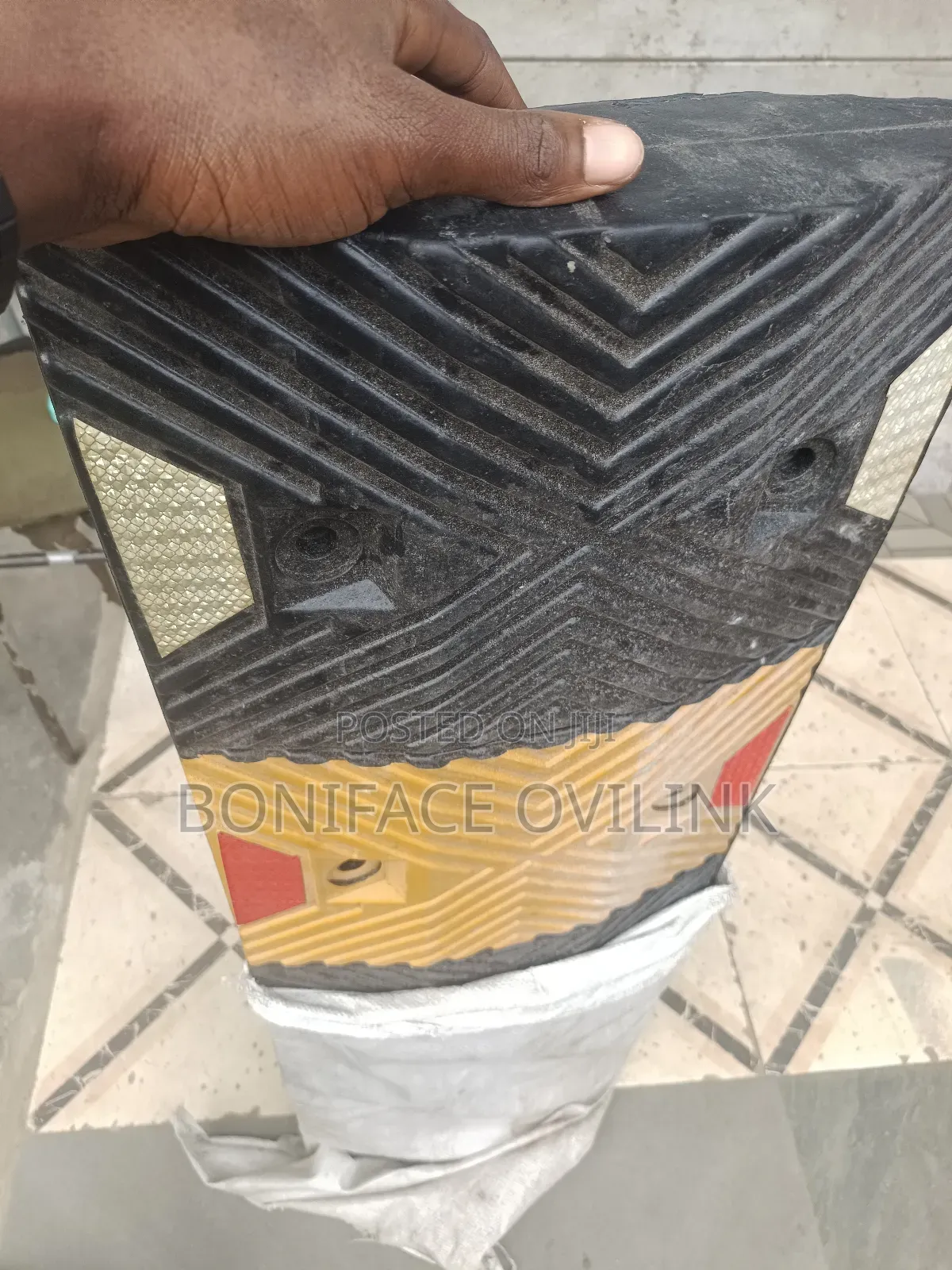 Speed Breakers With Reflectors Hump/Flector 330mm by 980mm
