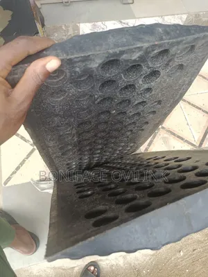 Speed Breakers With Reflectors Hump/Flector 330mm by 980mm