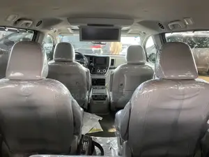 Toyota Sienna XLE Premium 8 Passenger (3.5L 6cyl 6A) 2016 Blue