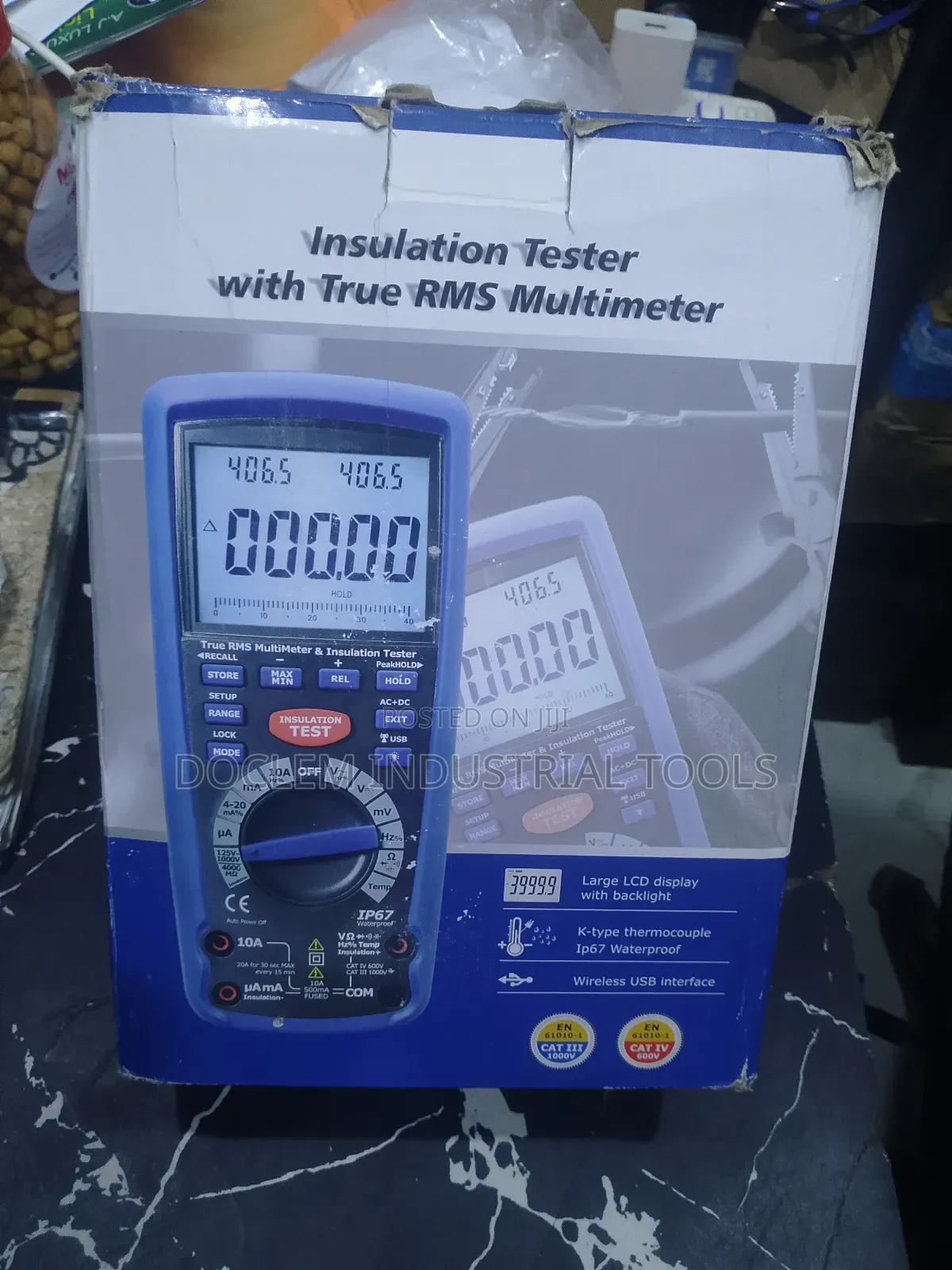 Digital Multimeter With Insulation Tester