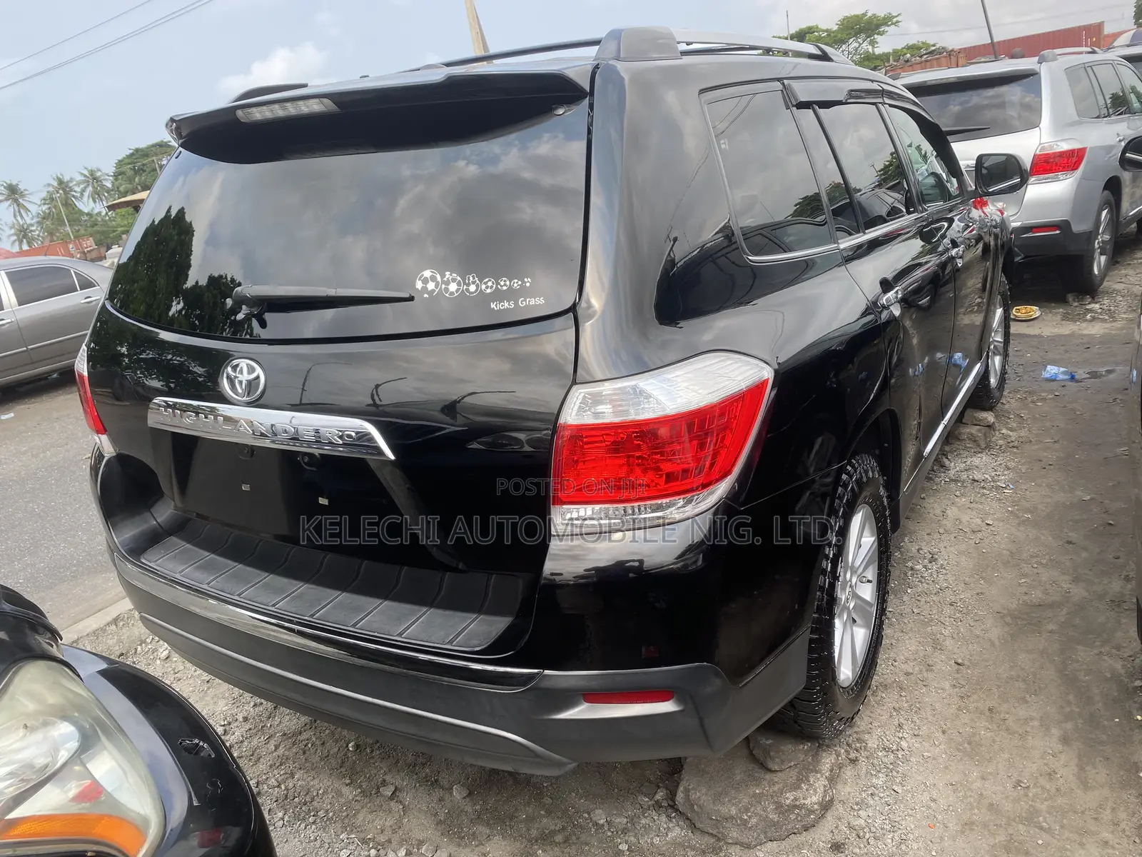 Toyota Highlander SE 2012 Black