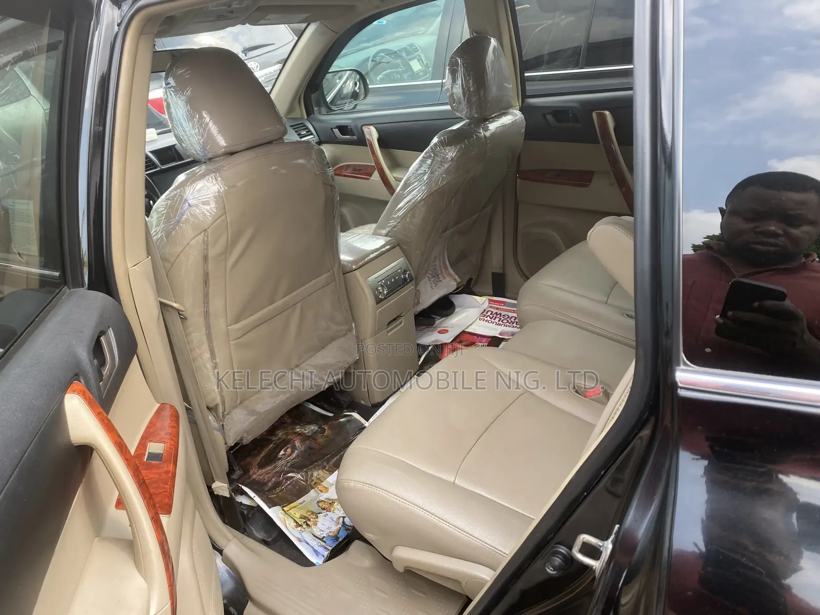 Toyota Highlander SE 2012 Black