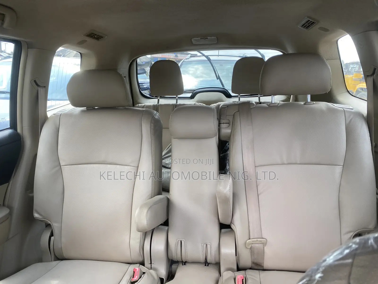 Toyota Highlander SE 2012 Black