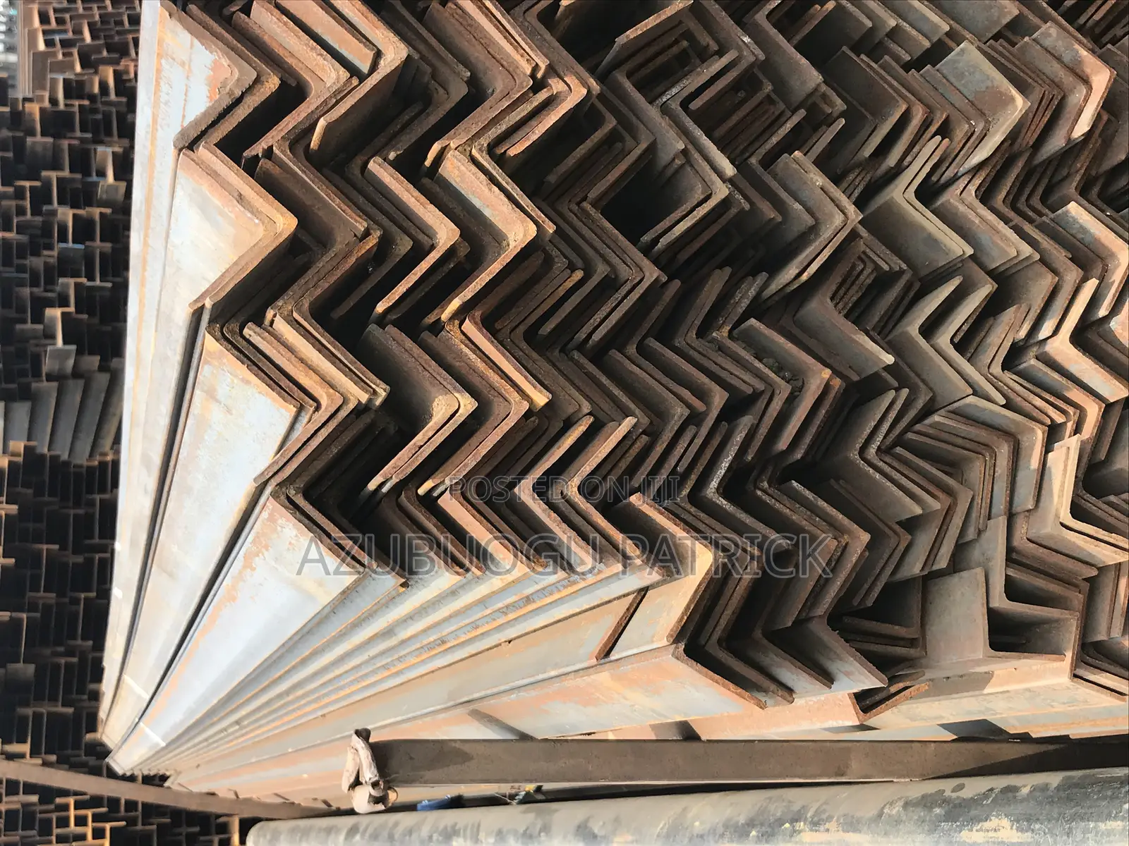 70 * 70 * 6mm Angle