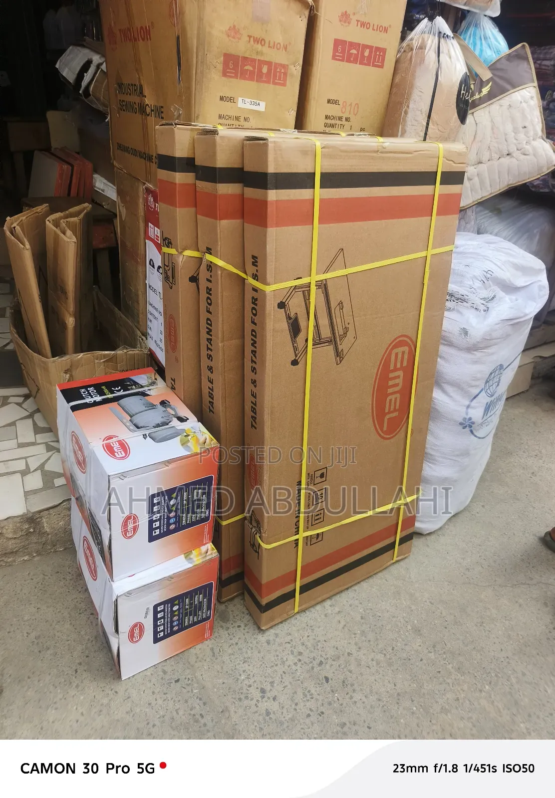Emel Industrial Overlocking Sewing Machine