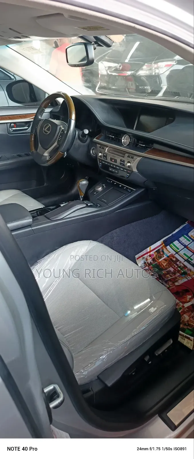 Lexus ES 2015 Silver