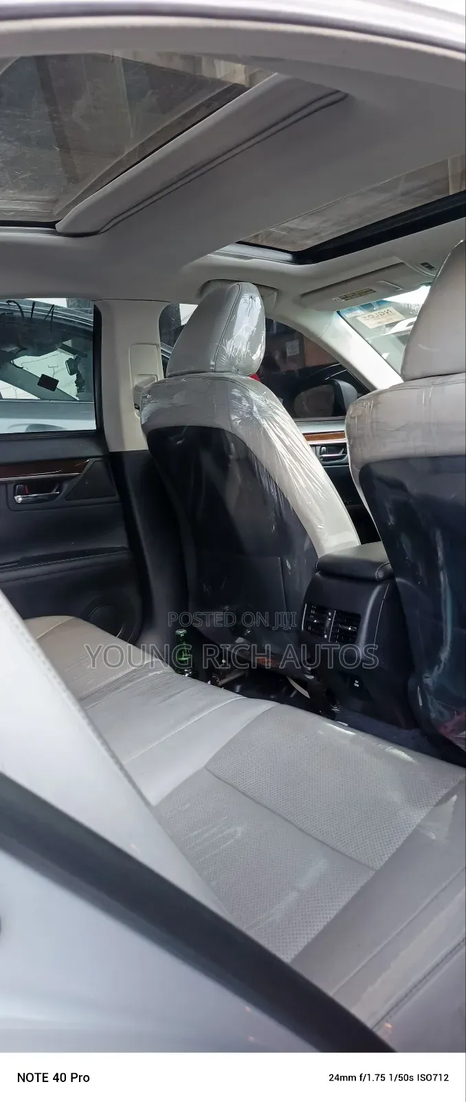 Lexus ES 2015 Silver