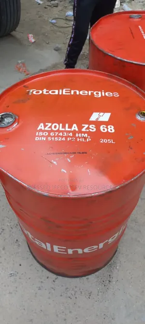 Total Hydrolic Oil Azolla 68 205litres