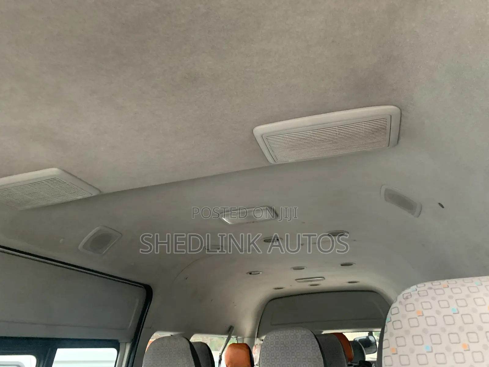 Toyota HiAce 2017 White