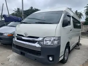 Photo - Toyota HiAce 2017 White