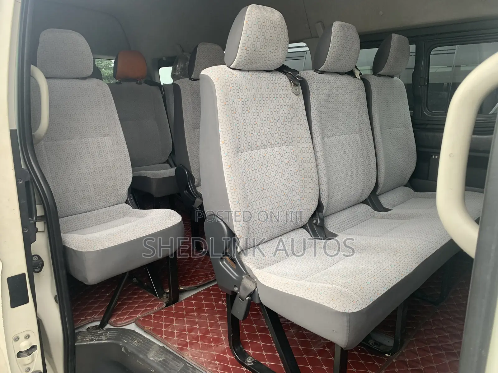 Toyota HiAce 2017 White