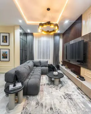 Luxury One Bedroom Apartment With Pool Brand New