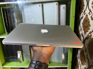 Laptop Apple MacBook Pro 2013 4GB Intel Core I5 SSD 128GB