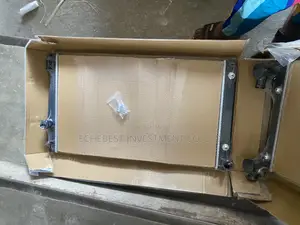 Radiator Rav4 2008, 08 4cylinder