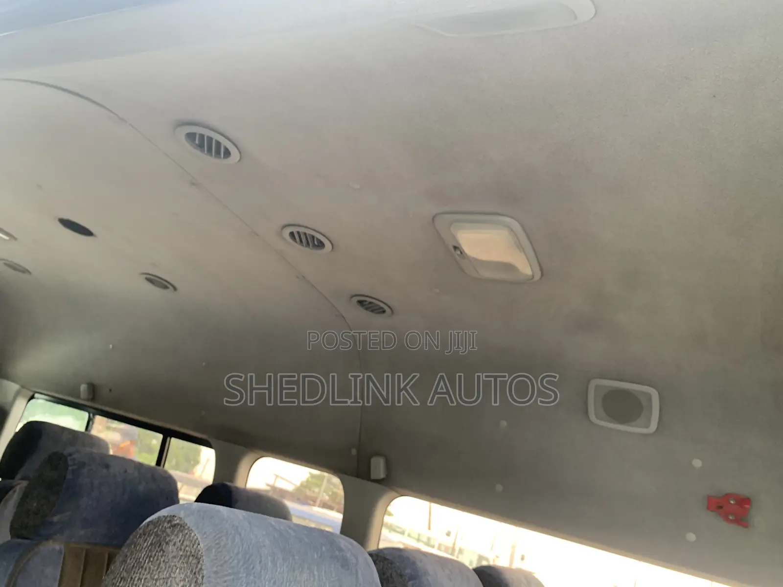 Toyota HiAce 2017 White